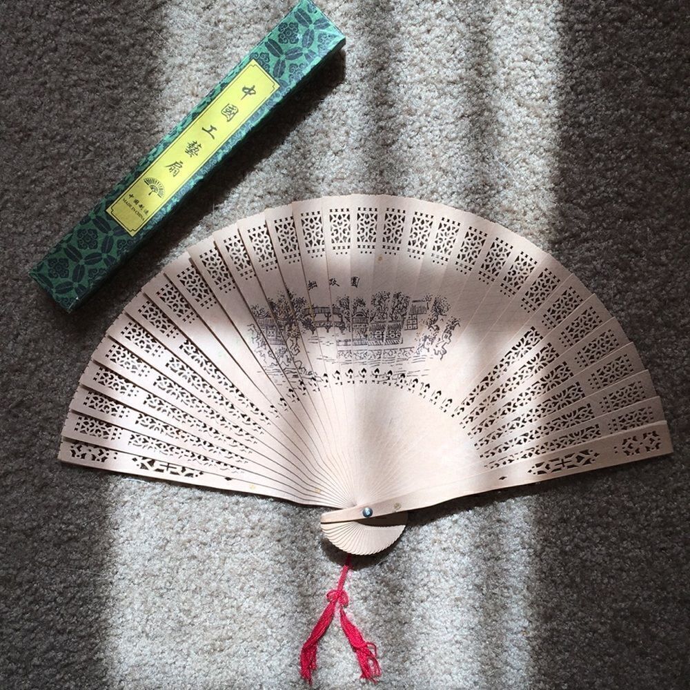 Wooden Fan 